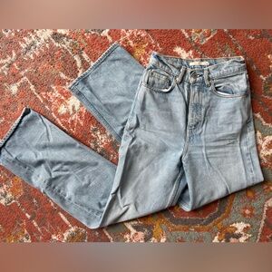 Levi’s Wide Loose Jean 24
